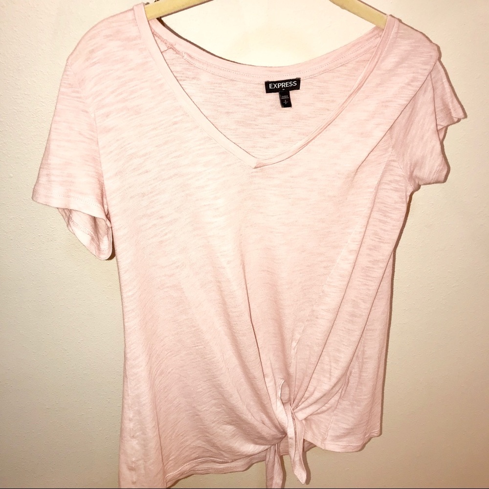 Express pink T-shirt with front tie
